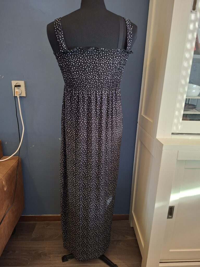 Maxi Jurk Zwart Witte Stippen Bandjes Smock Maat 38/40