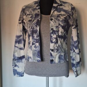 Voglia denim jasje met tropische print blauw/groen - maat 38 (56.)