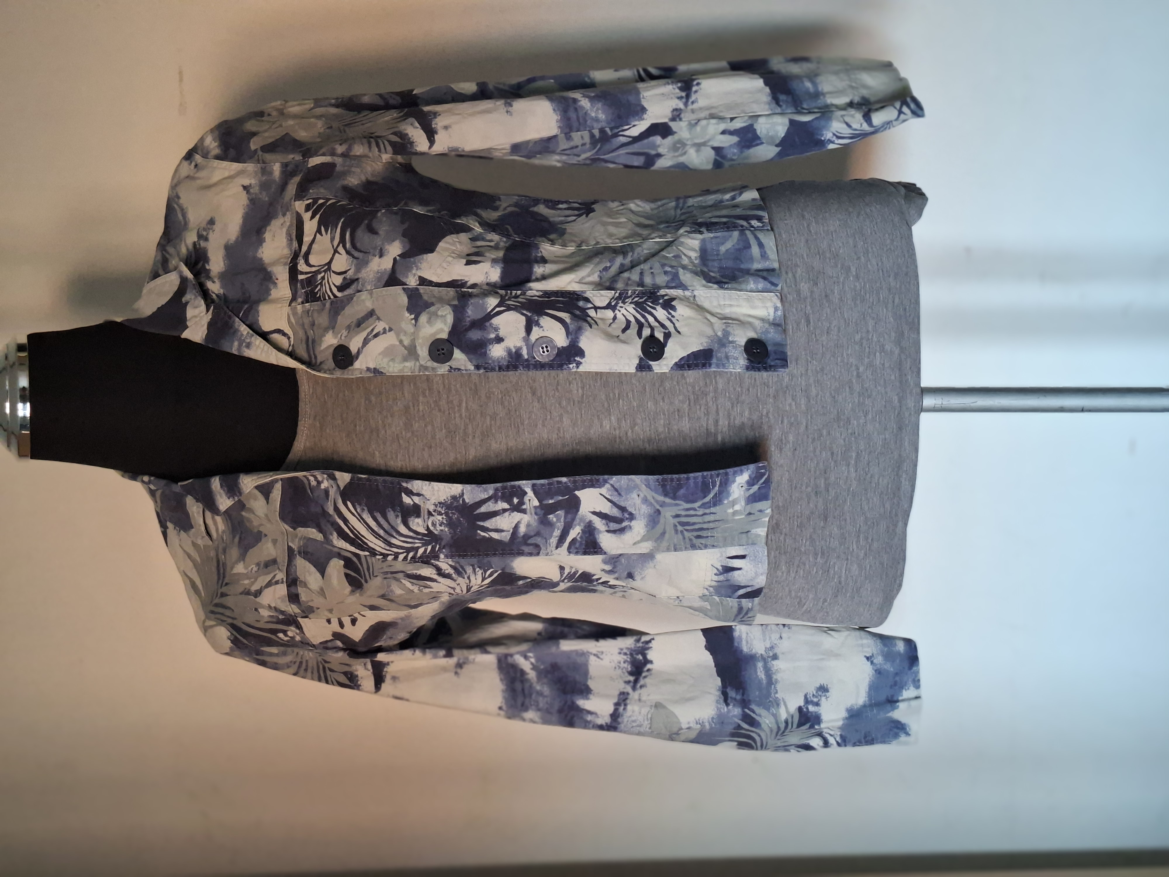Voglia denim jasje met tropische print blauw/groen - maat 38 (56.)