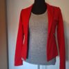 20260120_155203_001 ONLY felrode blazer met ritsdetails - maat 36 (114.)