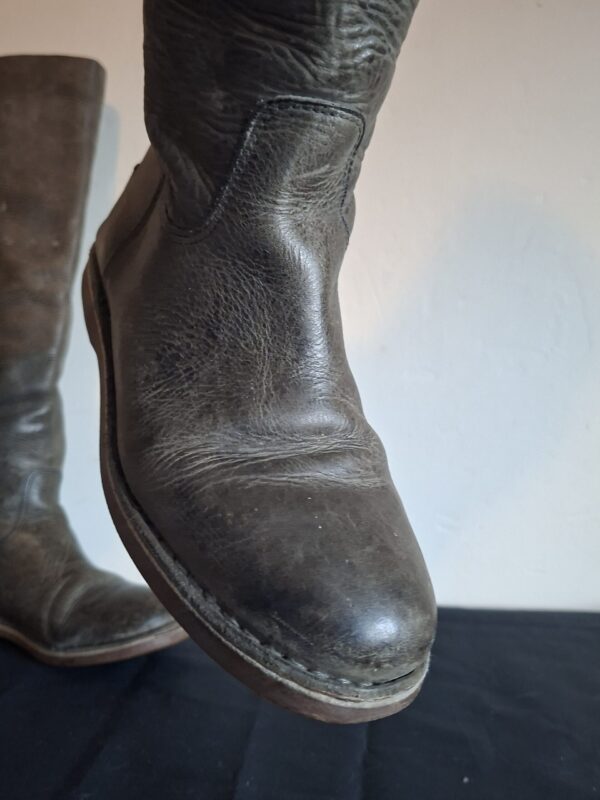 20260122_101809 Shabbies Amsterdam hoge laarzen in taupe suède - maat 38/39 (82.)