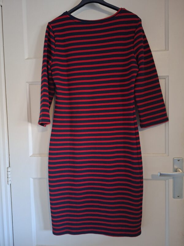 20260122_111145 COSTES BLUE Gestreepte Jurk (Donkerblauw/Rood) - Maat M (41.)