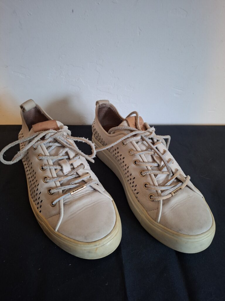 20260122_161923 BLACKSTONE beige suède open sneakers - maat 39 (27.)