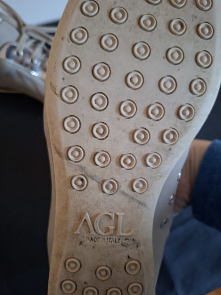 AGL zilver/leverkleurige leren sneakers - maat 39 (24.)
