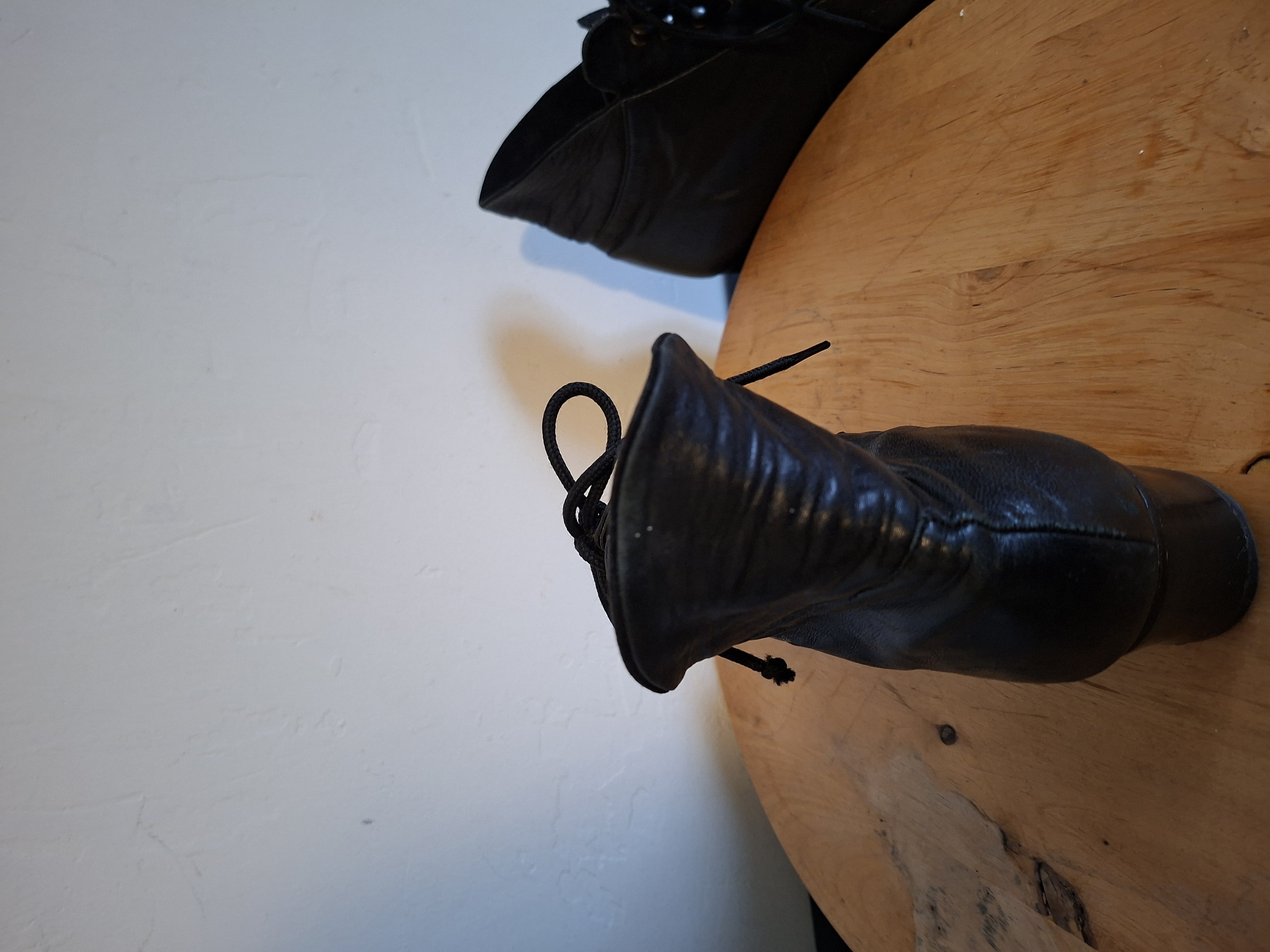 Zwarte leren enkellaarsjes met veters - maat 38 (31.)