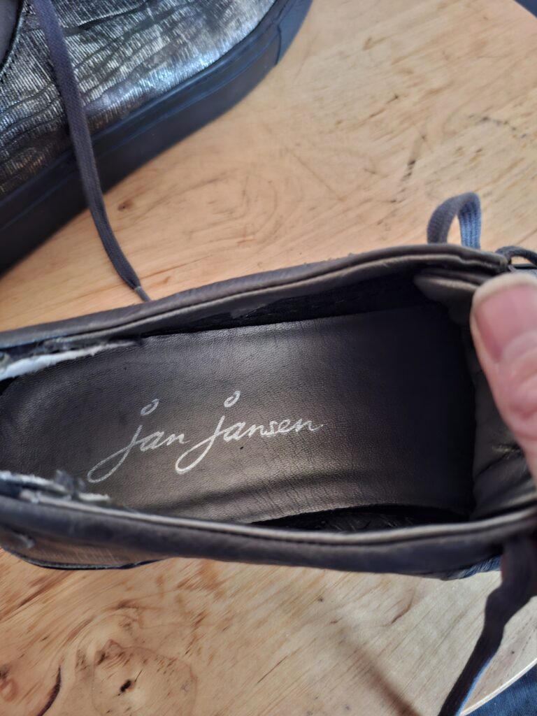 Jan Jansen zilver/donkergrijze leren sneakers - maat 38 (26.)