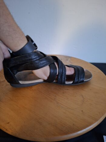 Zwarte kalfsleren sandalen met rits - maat 37 (32.)