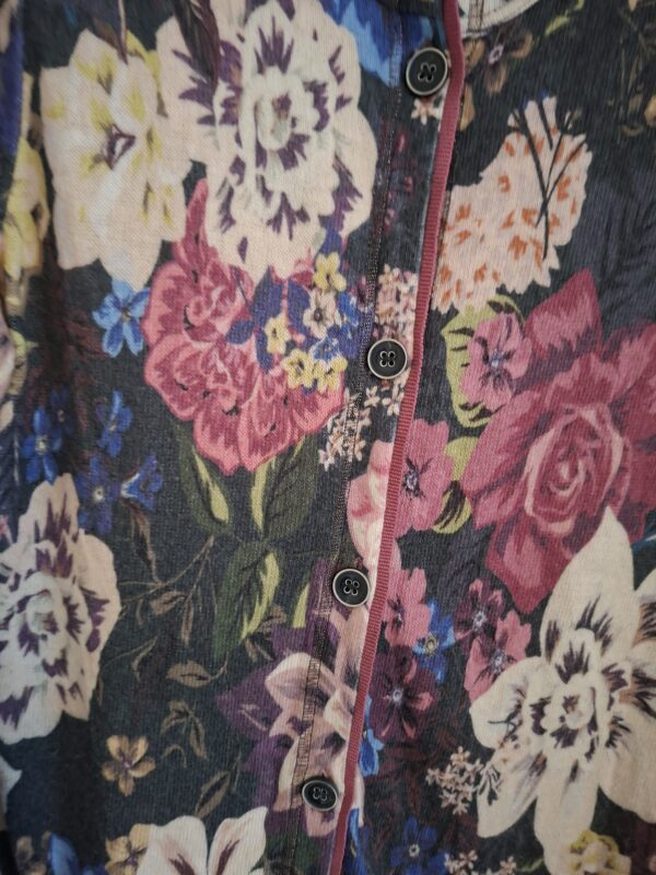 20260123_135425 Sommermann vest met kleurrijk bloemenpatroon - maat S (180.)