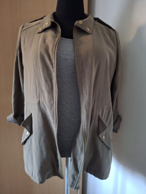 Zara Basic taupe zomerjas met epauletten - maat M (138.)