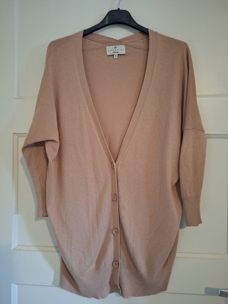 Essentiel Antwerp lang vest in cognac - maat S (145.)