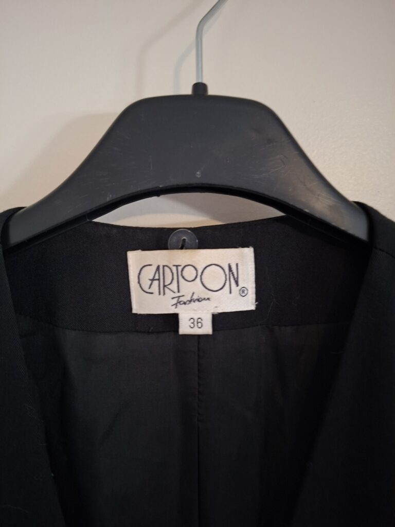 Cartoon lang zwart gilet met grijze panelen - maat 36 (55.)