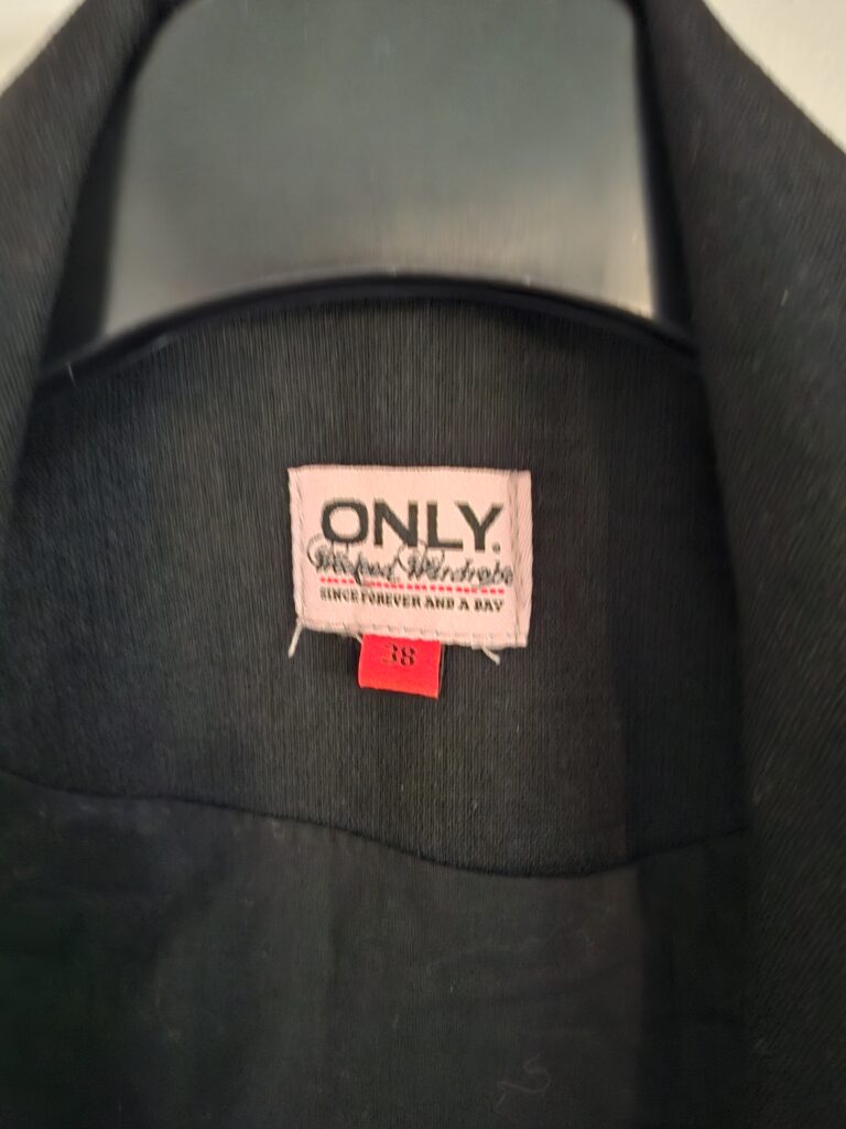 Only zwart gilet met leren panelen - maat 38 (108.)