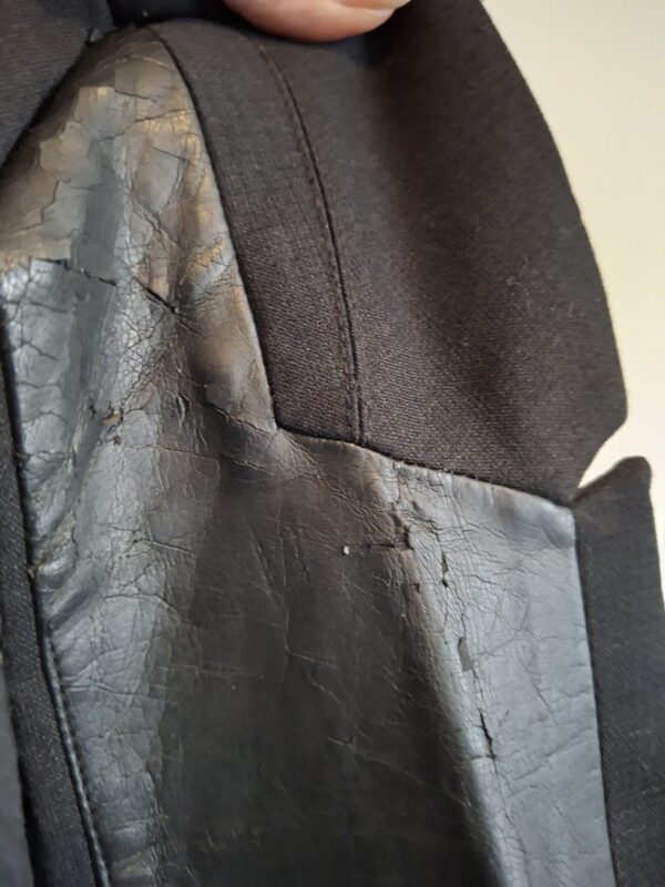 20260123_154106 Only zwart gilet met leren panelen - maat 38 (108.)