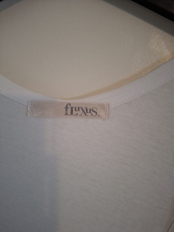 Fluxus wit mouwloos lang hesje met zakken - maat L (128.)