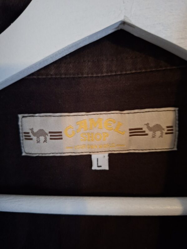 Camel donkerbruin mouwloos jasje met grote zakken - maat L (118.)