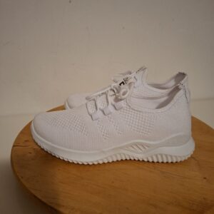 Witte mesh sneakers maat 38/39 nieuw