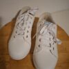 Witte sneakers met lichtgrijze accenten maat 41