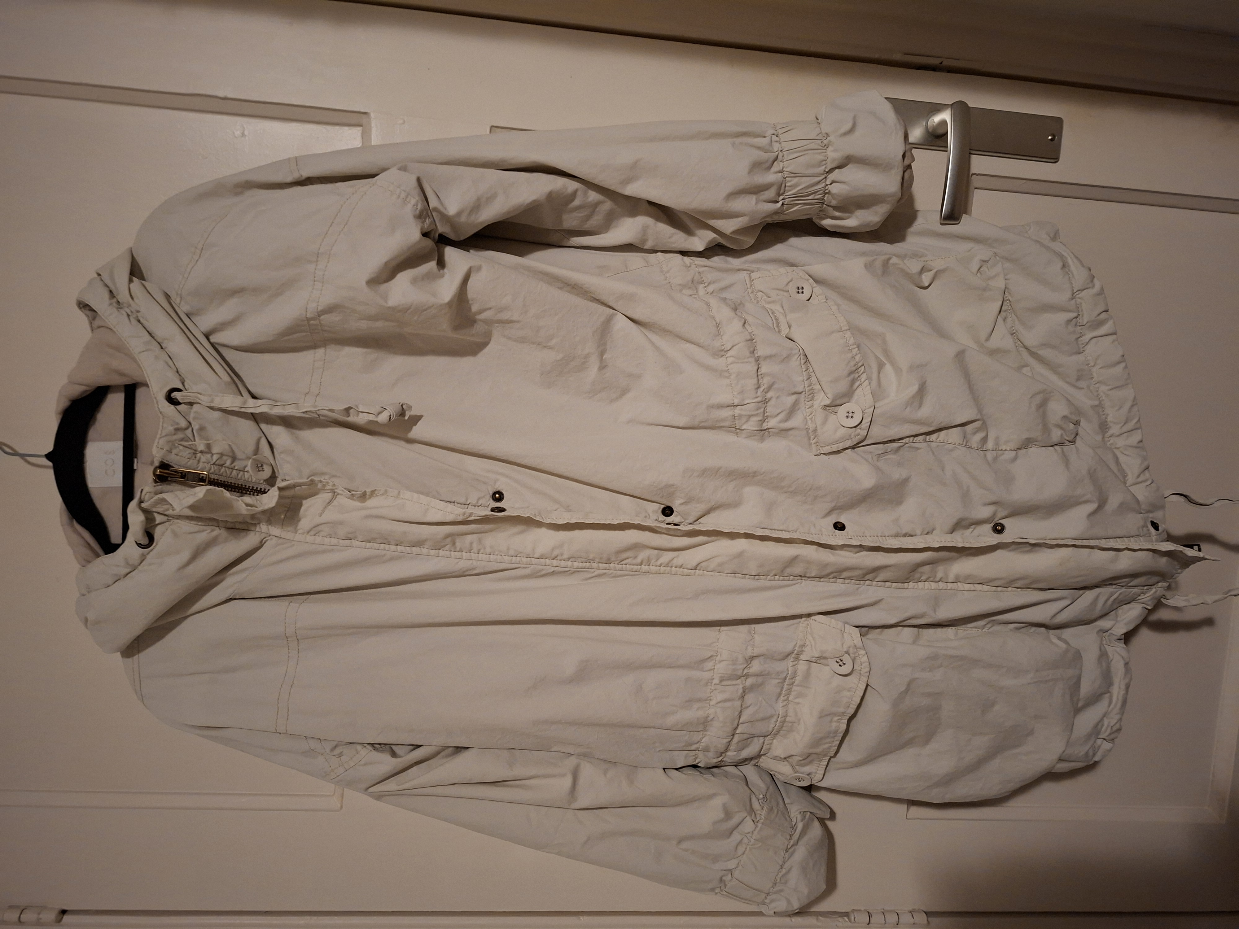 COS witte winterjas met dons en capuchon - maat S (139.)