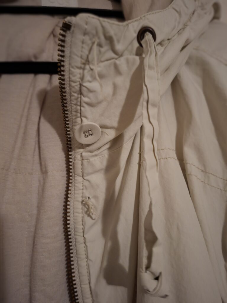 COS witte winterjas met dons en capuchon - maat S (139.)