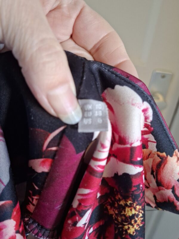 ASOS jurk met bloemenprint zwart/roze/rood