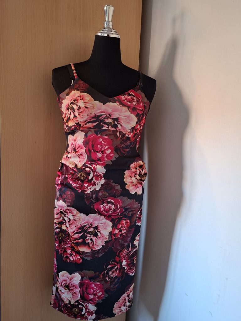 ASOS jurk met bloemenprint zwart/roze/rood