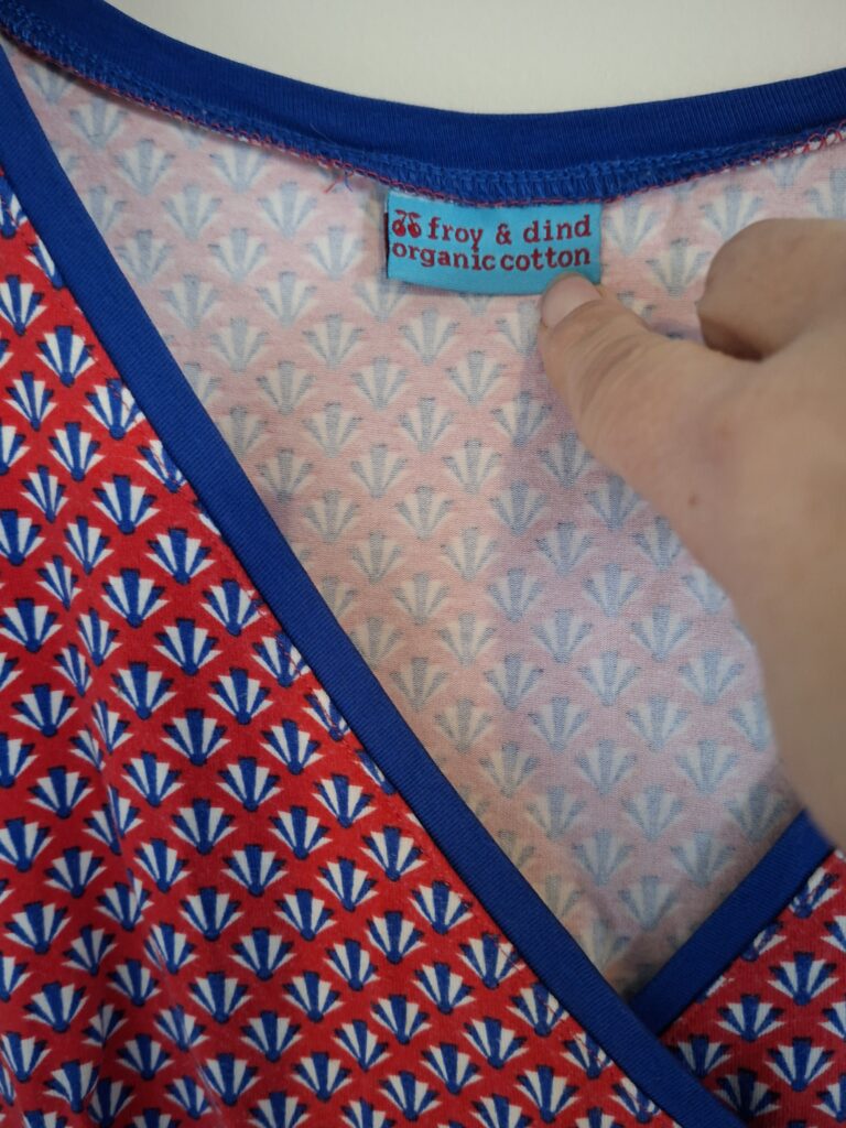 20260124_152255 Froy & Dind retro jurk rood/blauwe print maat M (40.)