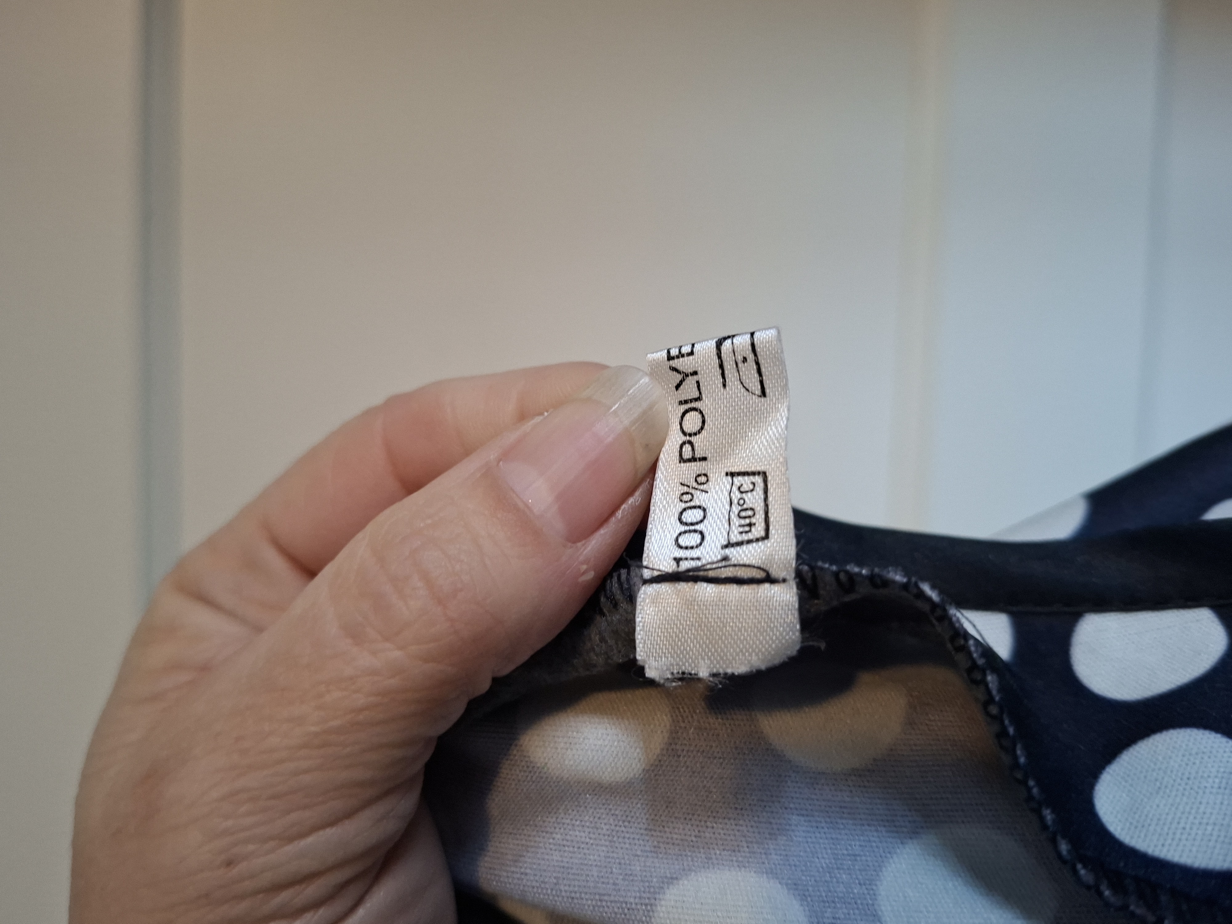 Retro zwarte jurk met witte bollen maat S (45.)