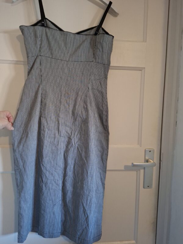 Zwart/wit pied de poule geruit jurkje mouwloos maat S (46.)