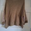 20260125_155041 Amelie & Amelie cognac trui met pailletten mouwen maat M