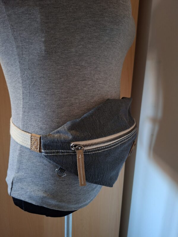 Kipling grijs blauwe heuptas vintage collectible