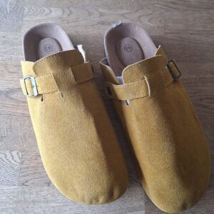 Suède clogs mosterdgeel maat 43