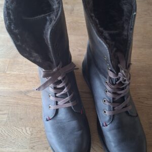 Trend One veterlaarsjes grijs met bontvoering maat 41