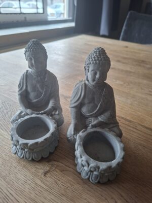 20260128_121704 Set van 2 Boeddha beeldjes met theelichthouder grijs
