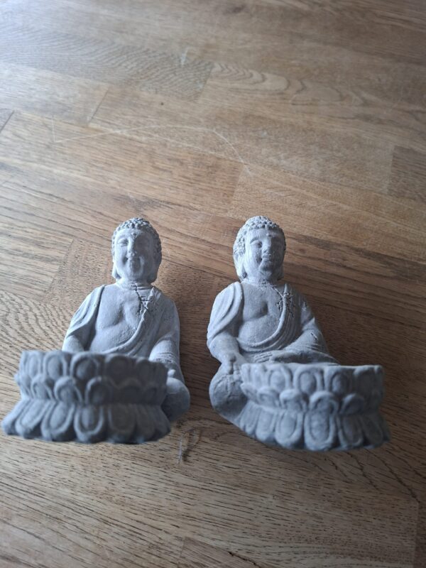 20260128_121734 Set van 2 Boeddha beeldjes met theelichthouder grijs
