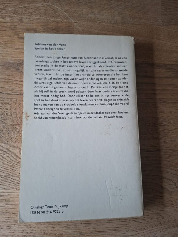 Adriaan van der Veen - Spelen in het donker (Salamander)