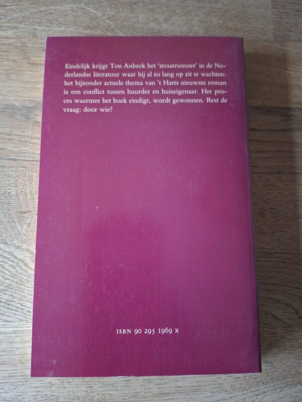 Maarten 't Hart - Het uur tussen hond en wolf