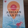 Adriaan van Dis - De wandelaar (Nederland Leest)