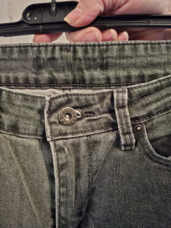 Levi's grijze jeans maat 28 (ingekort)