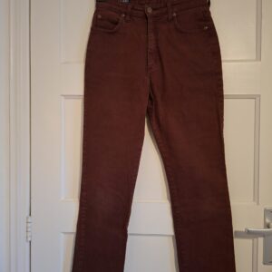 Lee donkerrode broek maat 28