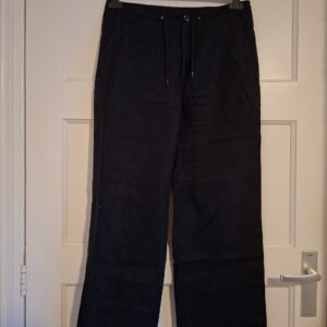 H&M zwarte zomerbroek met trekkoord maat 28/29
