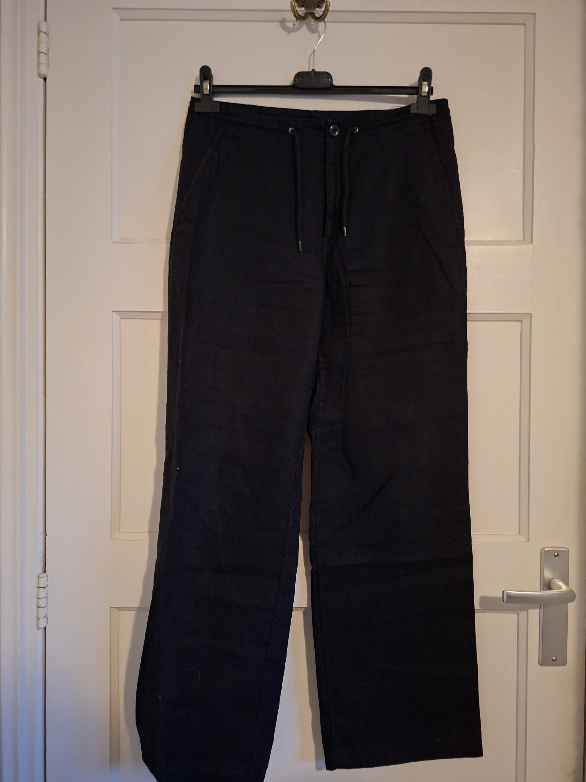 H&M zwarte zomerbroek met trekkoord maat 28/29