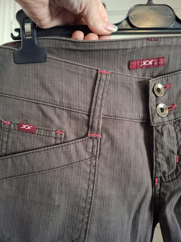 20260131_140444 XX by Mexx dames jeans grijs met graffiti print maat 38