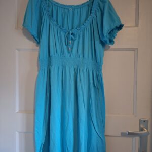 Dames jurk turquoise off-shoulder maat M