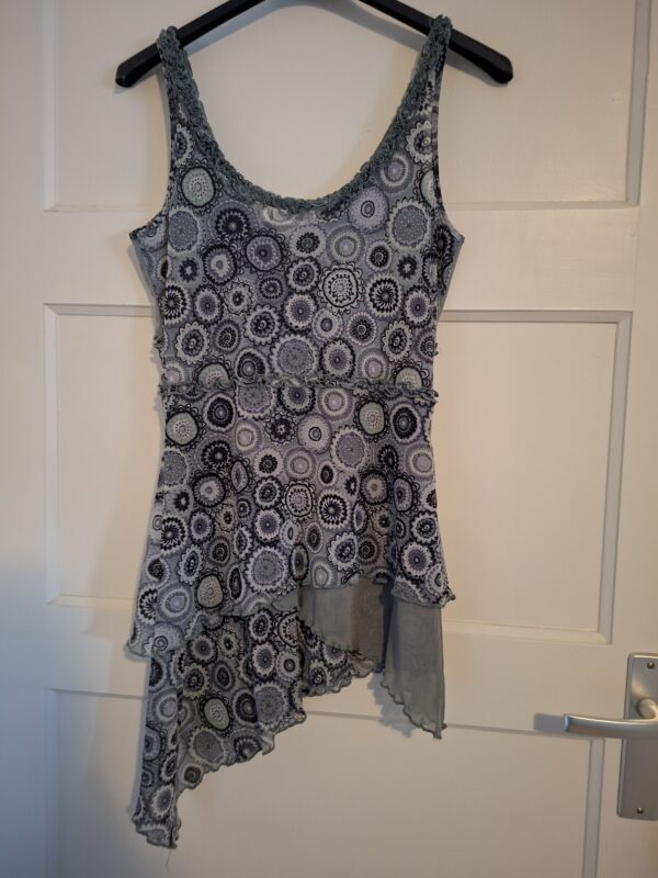 Sandwich tuniek grijs asymmetrisch mandala print maat M