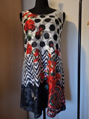 Paprika jurk met grafische print maat T2 (44/46)