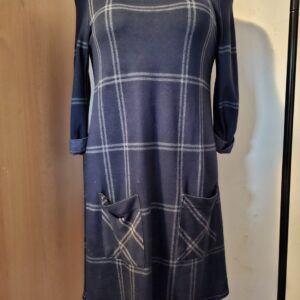 Atmosphere donkerblauwe jurk met ruit maat 42