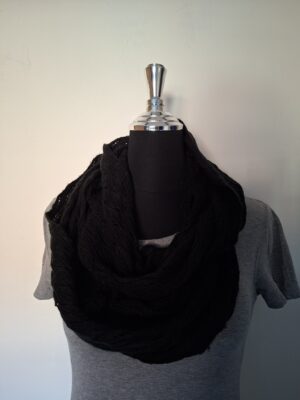 20260207_131853 Zwarte wollen colsjaal
