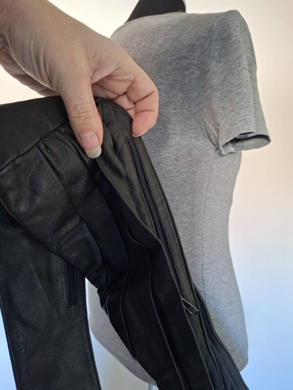 20260207_132812 Joeess zwarte leren heuptas