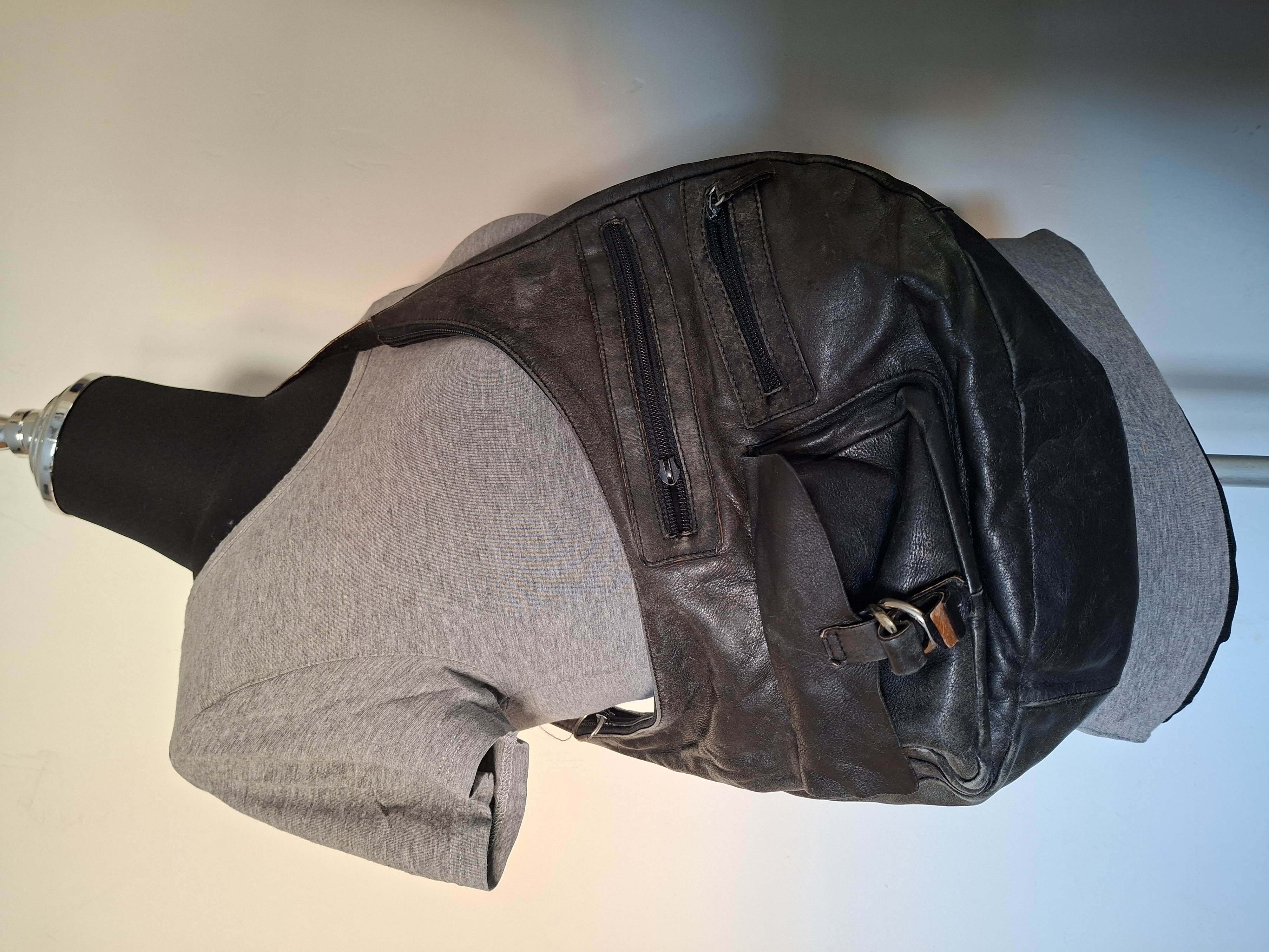 Zwarte kalfsleren schoudertas