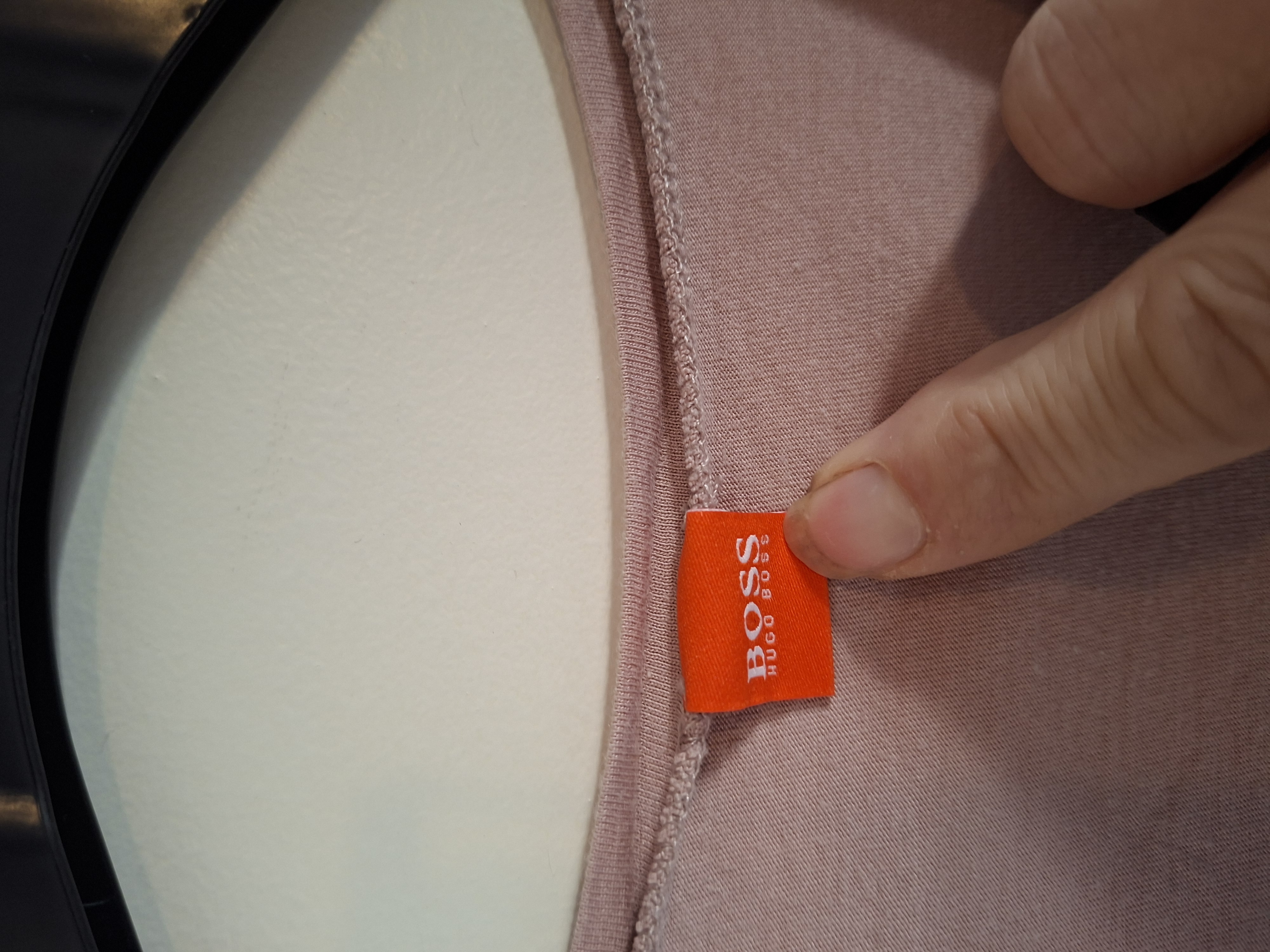 HUGO BOSS oudroze T-shirt met knoopdetail - maat S